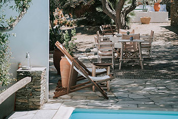 Exterior lounges of Andromeda in Sifnos